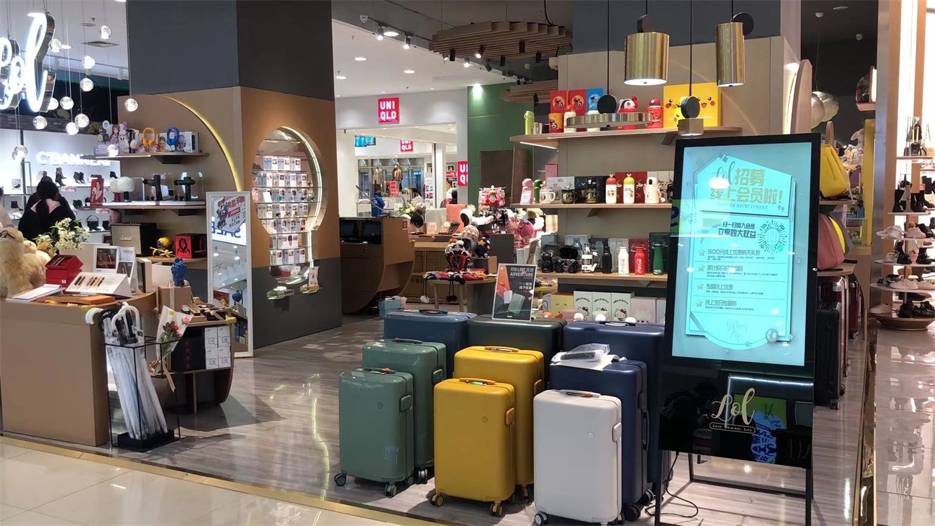 Por qué las vallas publicitarias digitales al aire libre portátiles están revolucionando la publicidad moderna: una guía completa de beneficios y aplicaciones